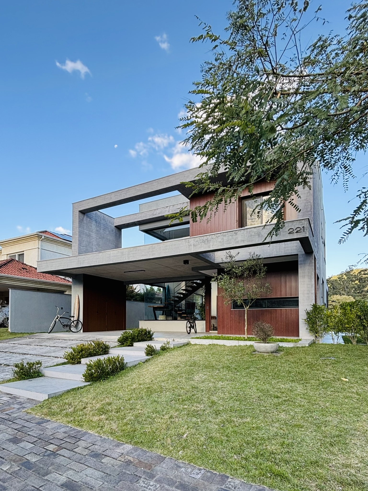 Casa no Residencial Toscana | 300 m², 3 suítes, próxima ao clube